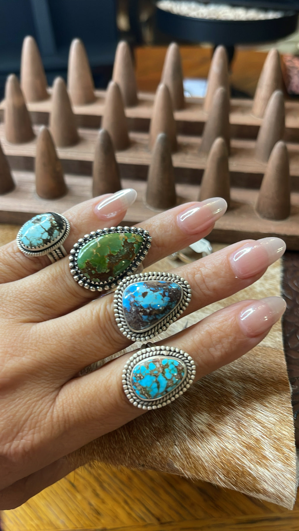 Golden Hills size 7.5