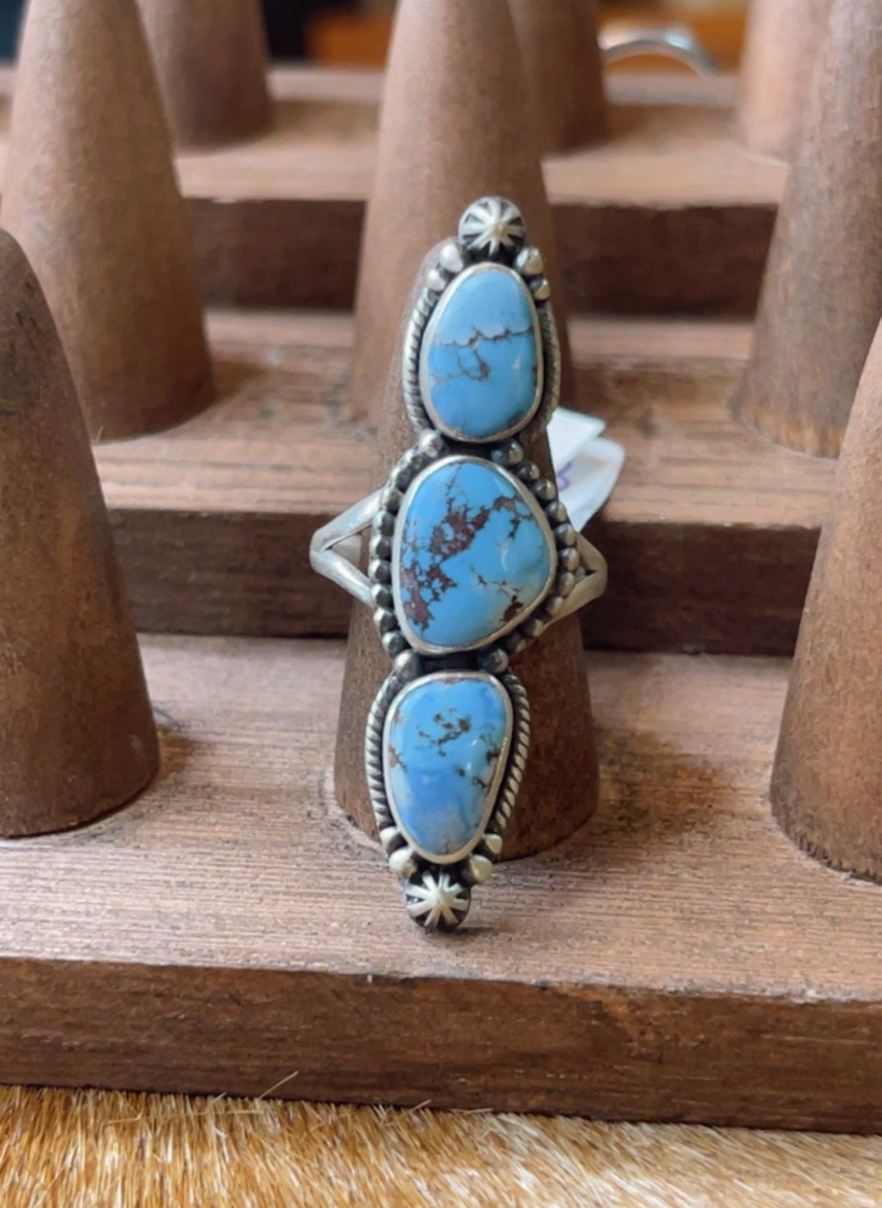 Golden Hill Turquoise, Size 7