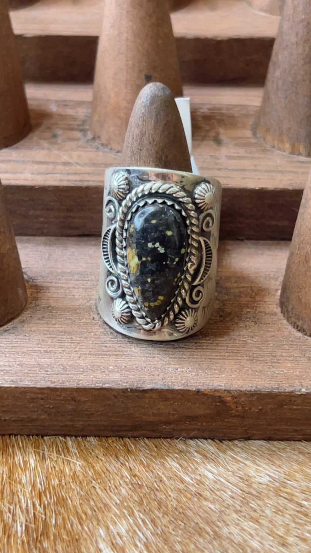 Black Jack Size 7 Ring